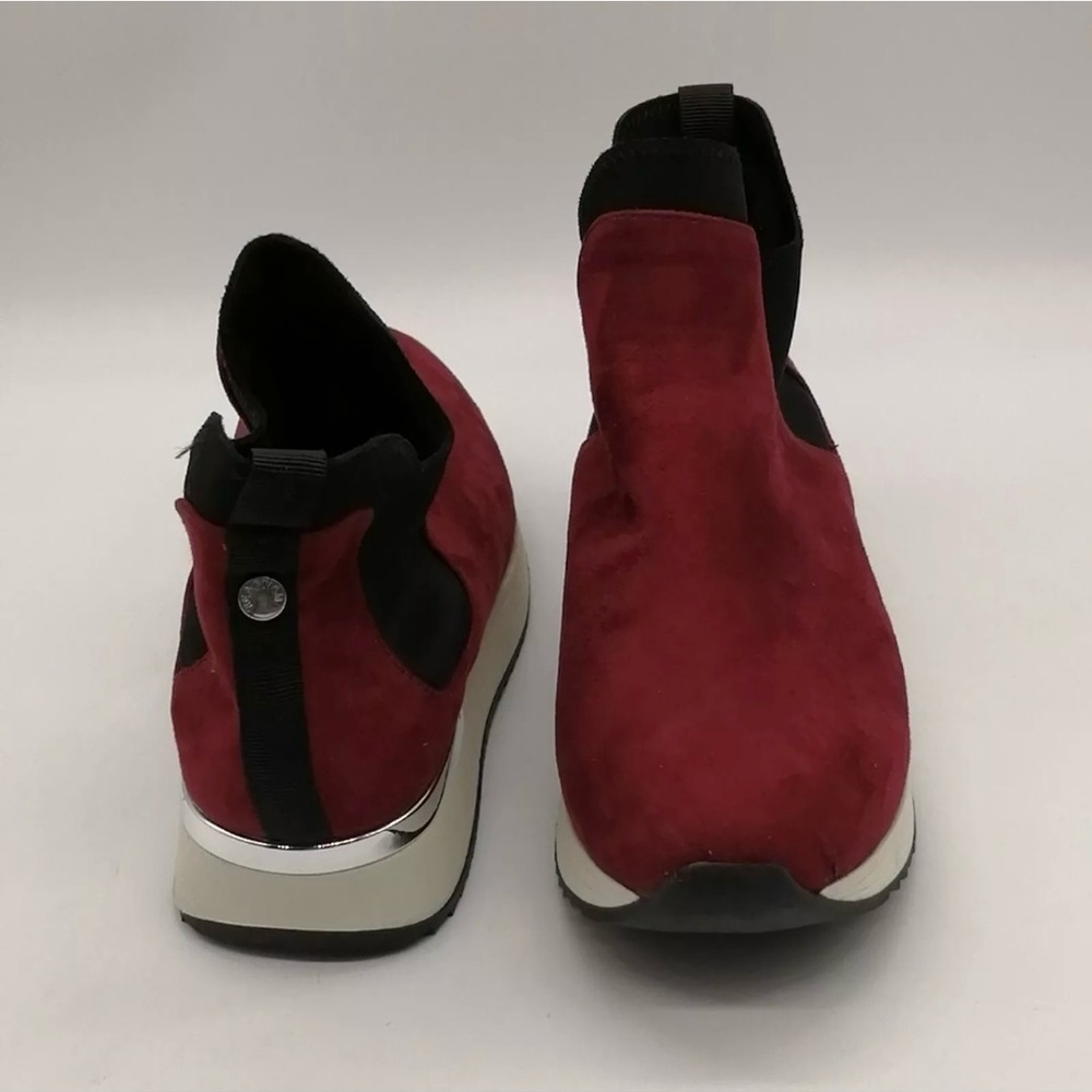 EUC Kenneth Cole REACTION Women's Cameron Chelsea Jogger Sneaker Burgundy 9 - Picture 2 of 11
